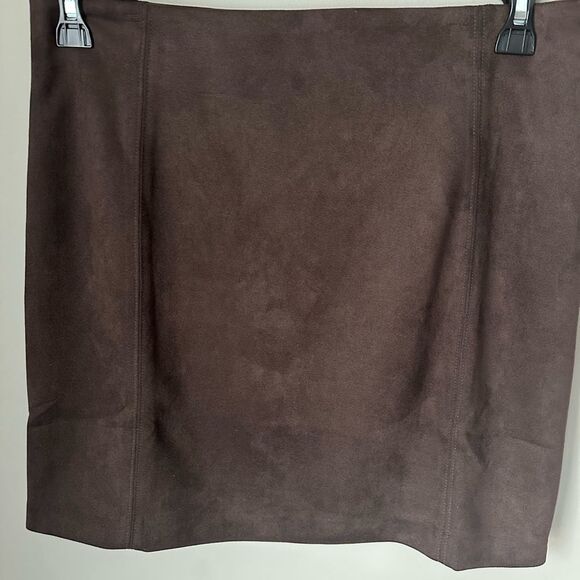 Dark Brown Suede Mini Skirt Size 4 WHBM Chocolate brown - Picture 3 of 9